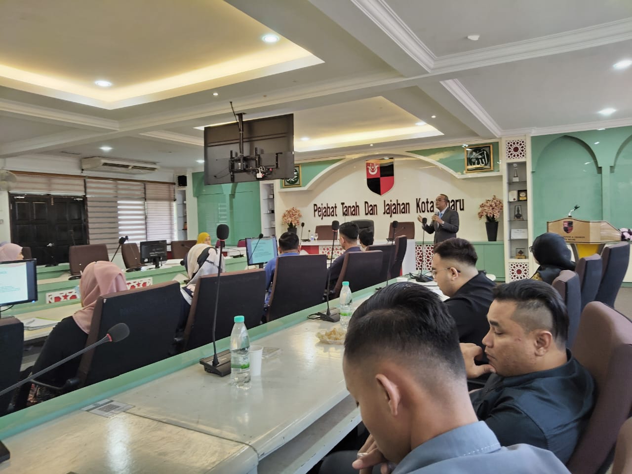 Protokol dan Etiket Sosial 3