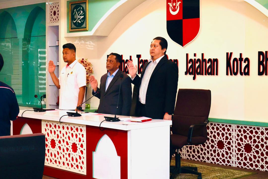 𝐏𝐄𝐑𝐇𝐈𝐌𝐏𝐔𝐍𝐀𝐍 𝐀𝐖𝐀𝐋 𝐓𝐀𝐇𝐔𝐍 𝟐𝟎𝟐𝟔 Ikrar 1